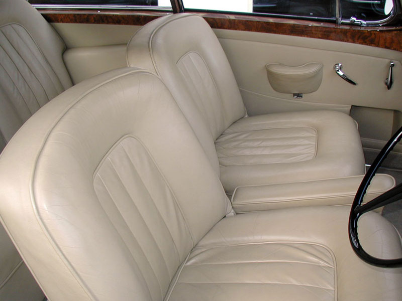 1960 Bentley S2 HJ Mulliner Coupe